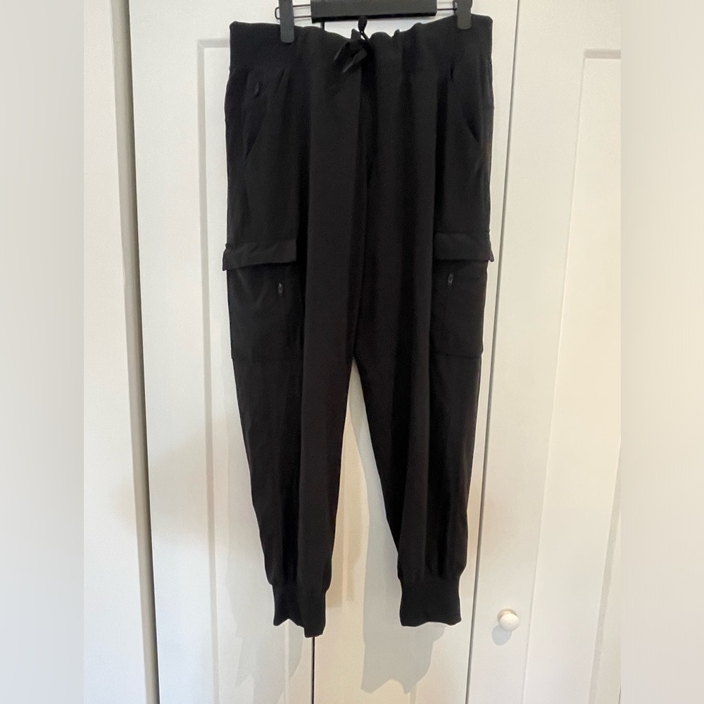 All in motion XL black cargo joggers